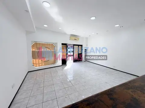 Local en Alquiler en Villa Ortuzar, $ 1.800.000