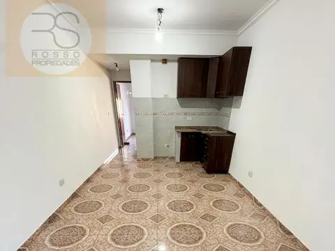 Departamento 2 Ambientes con Cochera en Alquiler - Villa Luzuriaga