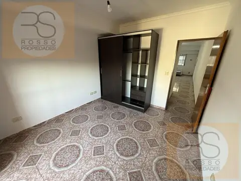 Departamento en Alquiler en Villa Luzuriaga, $ 520.000