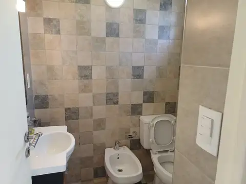 VENTA DPTO 2 AMB RAMOS MEJIA CENTRO