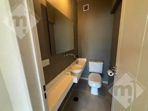 Departamento en Alquiler con 1 cocheras