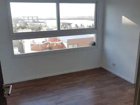 Oportunidad Vendo depto. 1 dorm al frente edif Barrancas