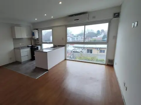 ALQUILER! EXCELENTE DEPTO 2 AMB AMPLIO! MODERNO Y CON SUM!