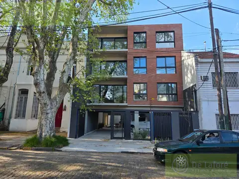 VENTA - Departamento  en San Isidro 2 amb. A ESTRENAR con cochera doble descubierta!