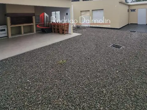 VENDO - PERMUTO. Propiedad en venta totalmente renovada. Concordia, ER.-