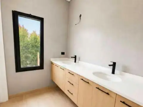 Casa Chalet  en Venta en Santa Ana, Villanueva, Tigre