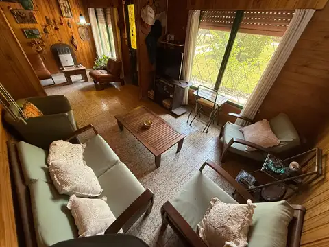 Casa en venta con pileta a restaurar y galpón en Barrio Parque La Verdad, Capilla del señor.