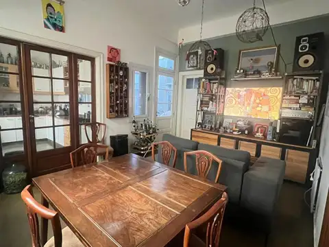 VENTA PH 3 AMBIENTES, CON 2 PATIOS  PATERNAL