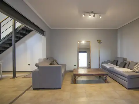 Depto Tipo Casa en Venta 60 años
