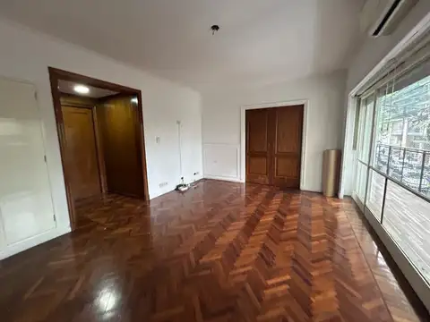 Departamento en Venta de 5 ambientes