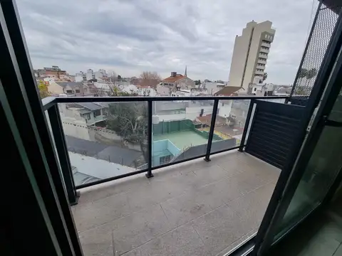 Departamento en Alquiler en Remedios de Escalada, $ 650.000
