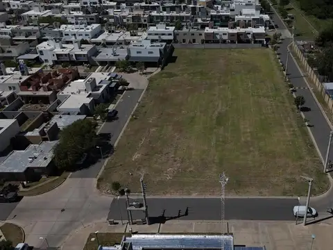 Terreno en Venta en Claros del Bosque, USD 128.000