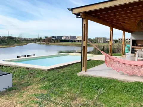 Casa en Alquiler en El Canton - Norte, USD 1.800