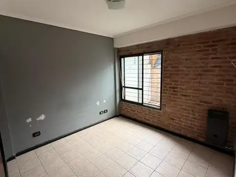 Depto Tipo Casa 2 ambientes con 1 baño