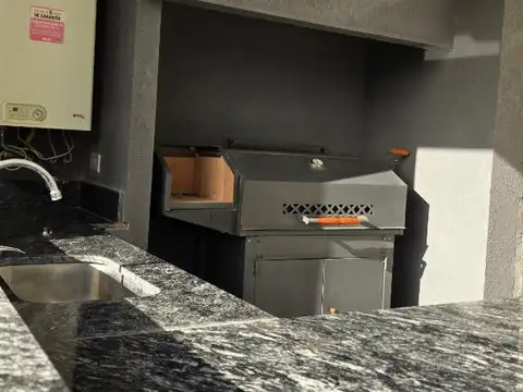 Casa 4 ambientes con 3 baños