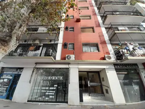 Departamento de 2 ambientes en Villa del Parque frente al Metrobus