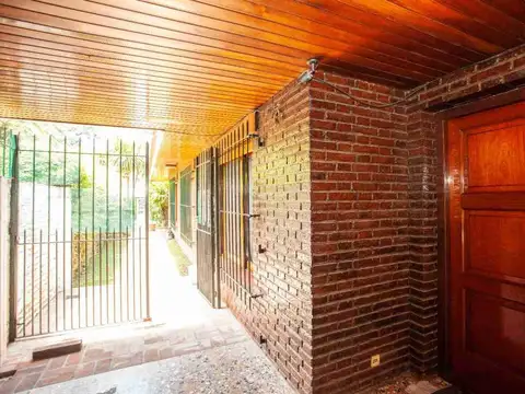 Chalet en el Barrio " El Casco de Pacheco"
