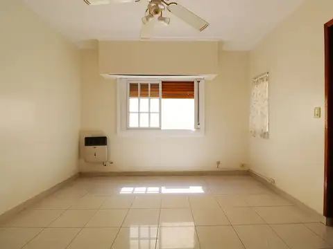 Depto Tipo Casa 5 ambientes con 1 baño