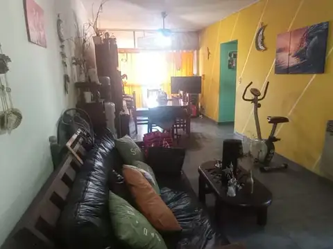 DEPARTAMENTO VENTA 4 AMB. CLAYPOLE