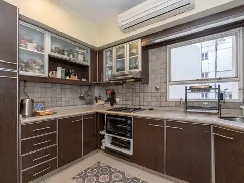 Departamento 5 ambientes con 2 baños