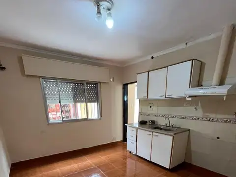 Depto Tipo Casa en Alquiler de 1 dormitorio