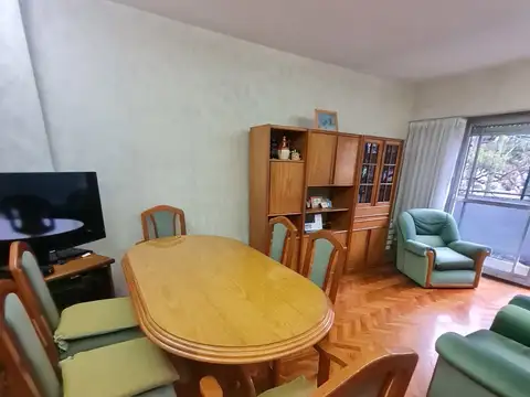 Gualeguaychú 1100, Piso 1