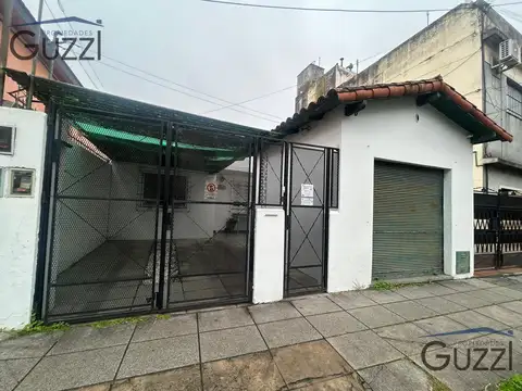 VENTA PH 3 AMBIENTES EN PLANTA BAJA AL FRENTE CON COCHERA EN VILLA ADELINA