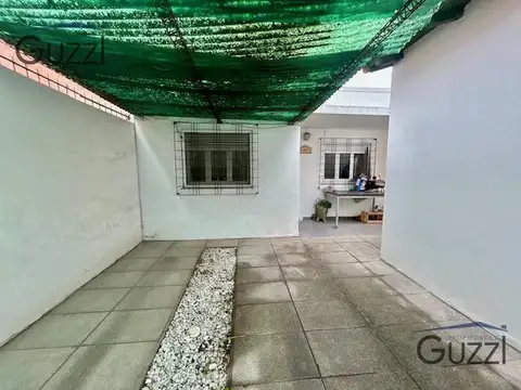 Depto Tipo Casa en Venta en Villa Adelina, USD 97.000