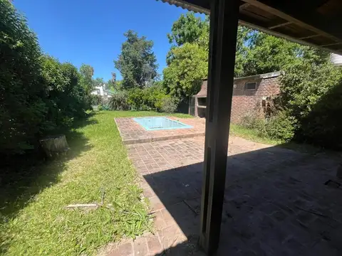 Casa 2 ambientes con 1 baño