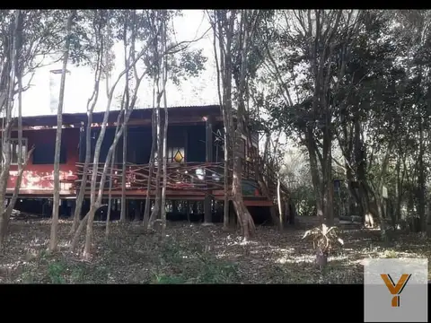 Casa en venta - 2 Dormitorios 2 Baños - Cochera - 2000Mts2 - Punta Indio