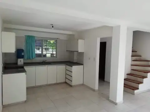 Casa en Alquiler en Funes, USD 900.000