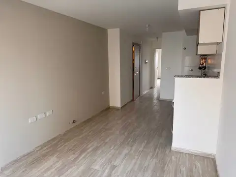 Departamento en Alquiler en Alberdi, $ 560.000