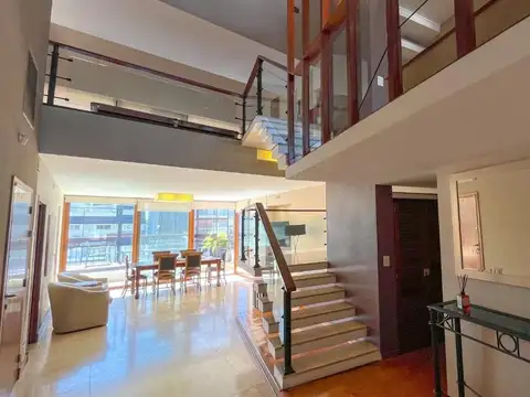 Departamento en Venta con 2 cocheras