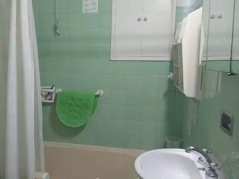 Depto Tipo Casa 4 ambientes con 3 baños