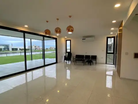 Casa en Venta en Pueblos Del Plata - Sebastian Gaboto, USD 420.000