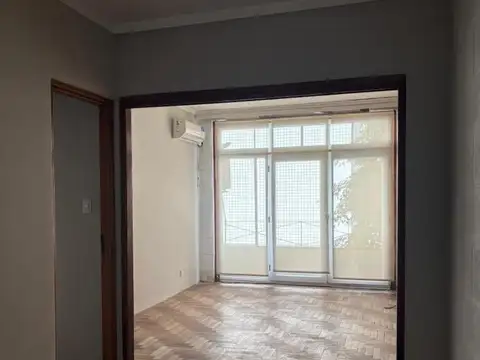 Departamento en Venta en Caballito Sur, USD 128.000