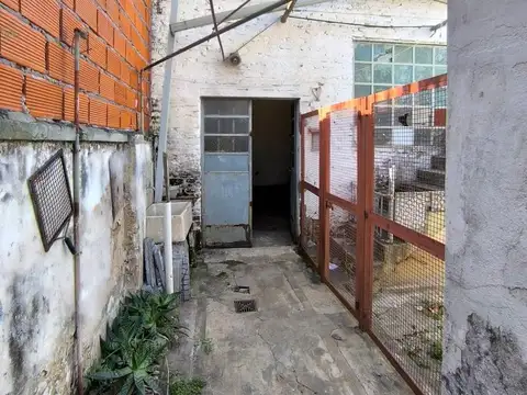 Galpon en Alquiler 22  mts Fondo