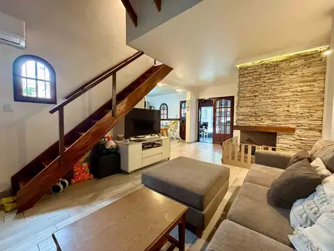 VENTA Dúplex 3 AMB. VILLA SARMIENTO | APTO CRÉDITO
