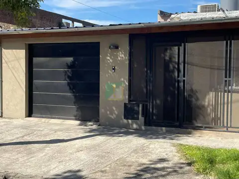 Venta - Casa tipo PH- 3 ambientes - Villa Ballester