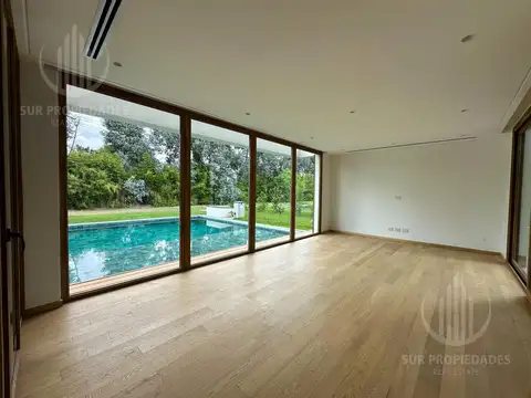 Casa en Alquiler al Este