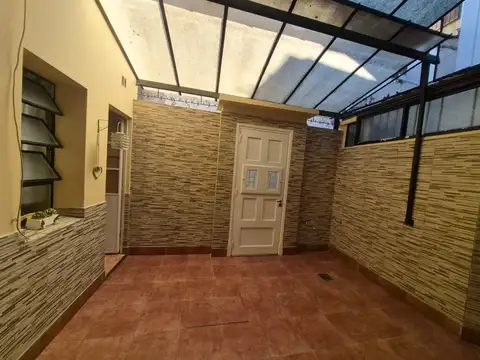 Depto Tipo Casa 4 ambientes con 1 baño