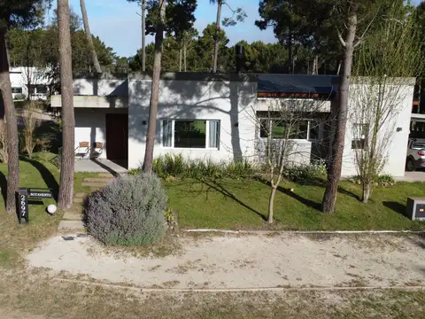 Casa en Alquiler Temporal en Pinamar, USD 3.700