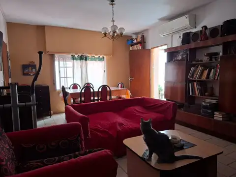 Depto Tipo Casa en Venta en Floresta, USD 230.000