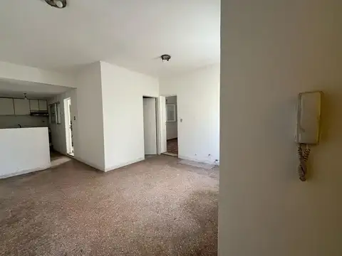 Depto Tipo Casa en Venta 50 años