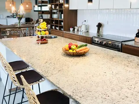 Casa en Venta de 6 dormitorios