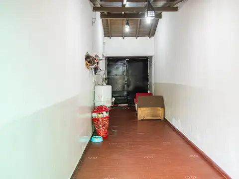 Casa en Venta con 3 cocheras