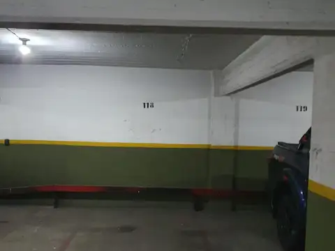 Cochera-Venta-Fija-Cubierta-Muy Amplia