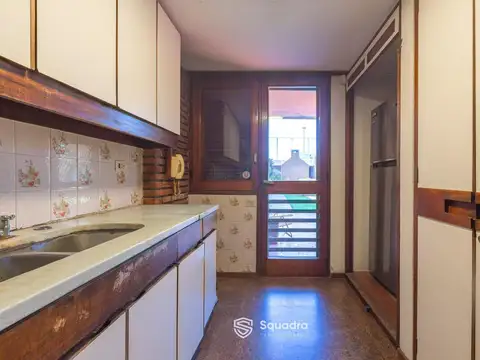 Casa 6 ambientes con 3 baños