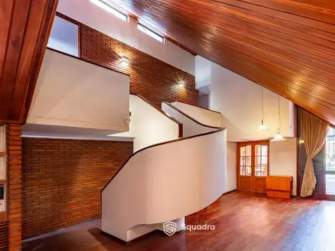 Casa 6 ambientes con 3 baños