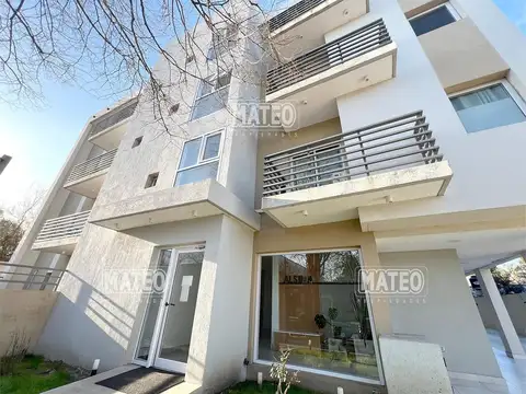 Departamento de Dos Ambientes con Balcon
